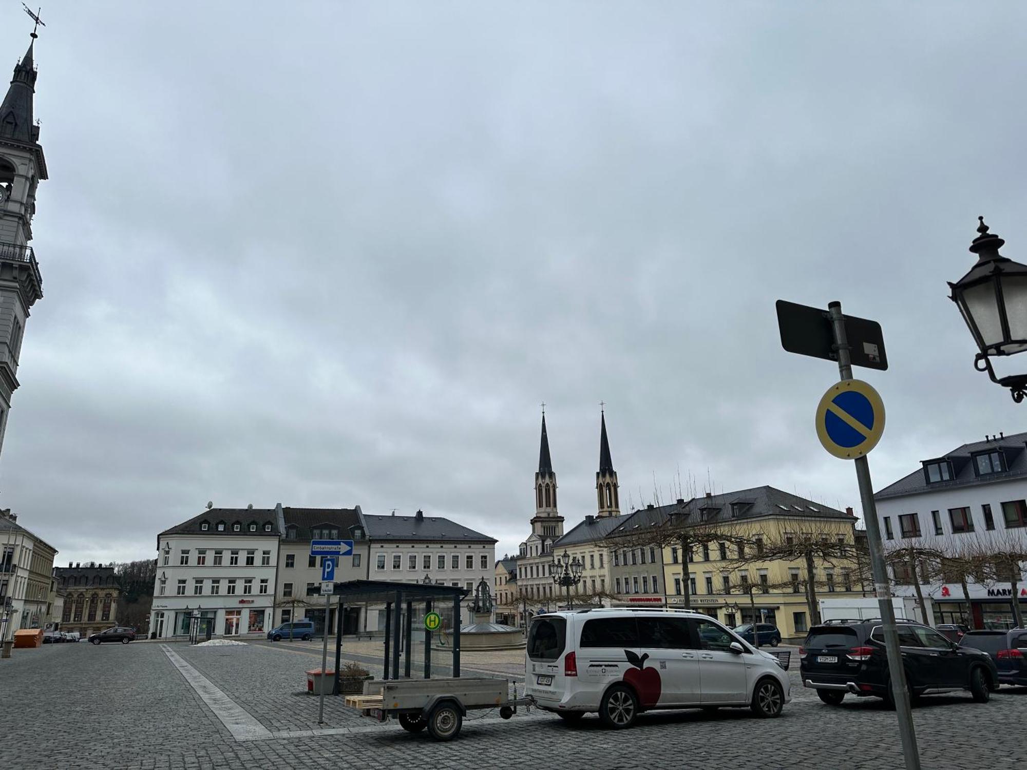 Ein Zimmer Wohnung Am Markt Oelsnitz  Luaran gambar