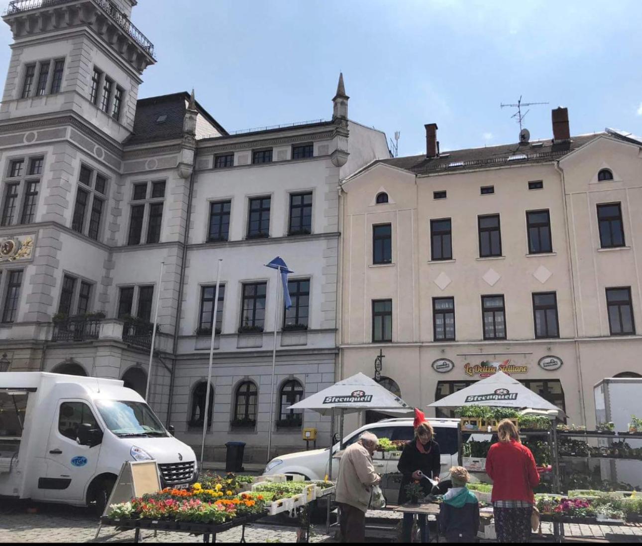 Ein Zimmer Wohnung Am Markt Oelsnitz  Luaran gambar