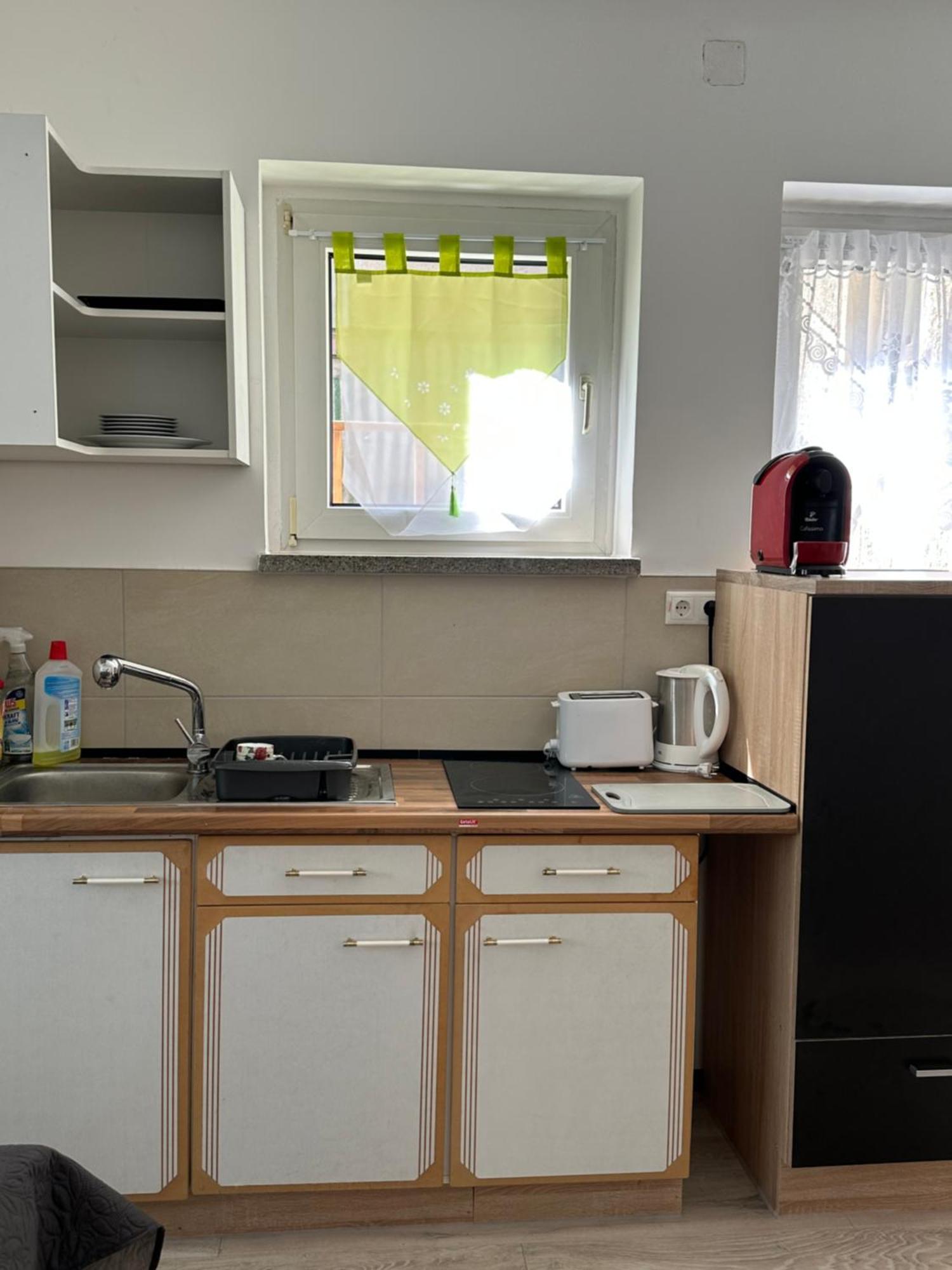 Ein Zimmer Wohnung Am Markt Oelsnitz  Luaran gambar